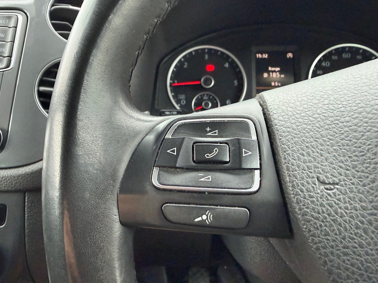 Used Volkswagen Tiguan for sale - 77808197: Photo 36