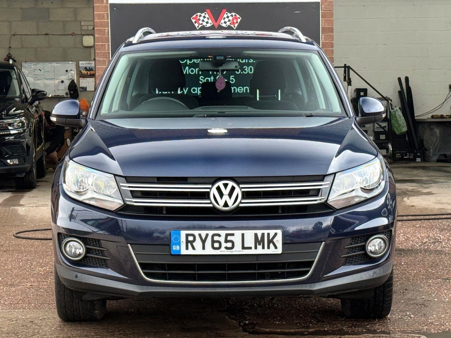 Used Volkswagen Tiguan for sale - 77808197: Photo 9