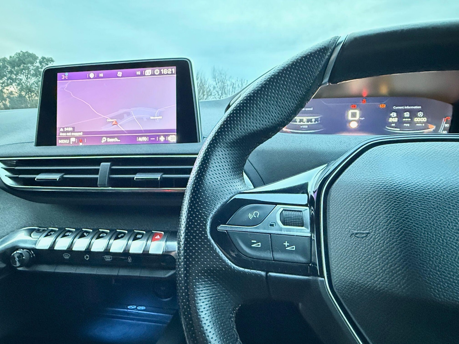 Used Peugeot 3008 2018 for sale - 77696075: Photo 34