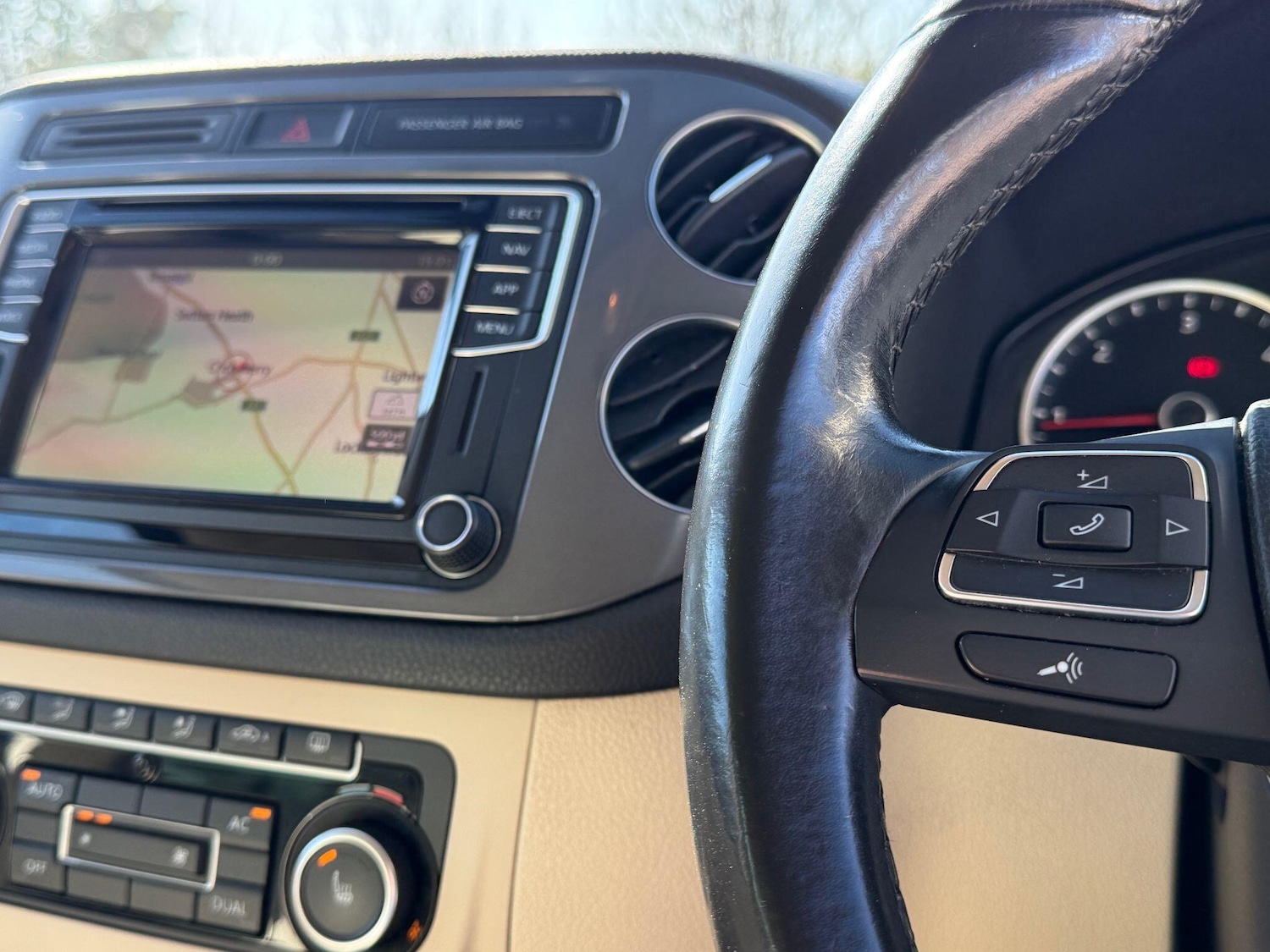 Used Volkswagen Tiguan 2012 for sale - 77925805: Photo 33