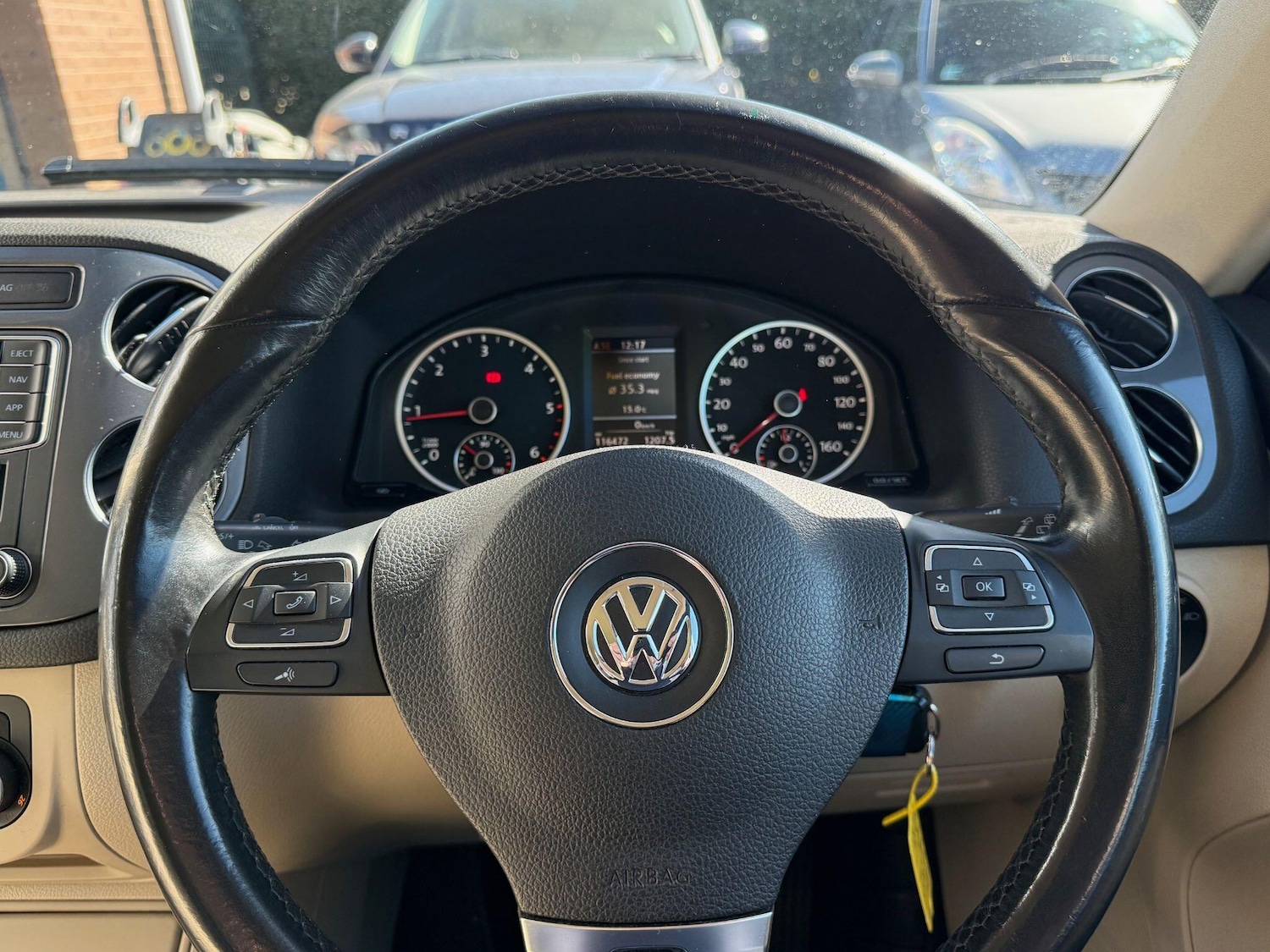 Used Volkswagen Tiguan 2012 for sale - 77925805: Photo 37