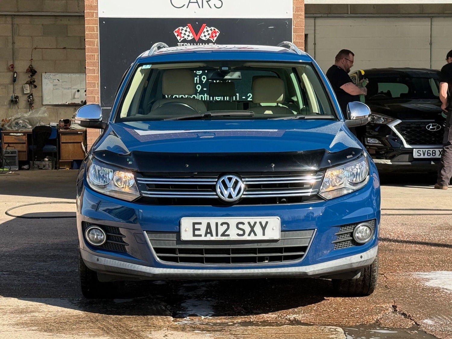 Used Volkswagen Tiguan 2012 for sale - 77925805: Photo 5