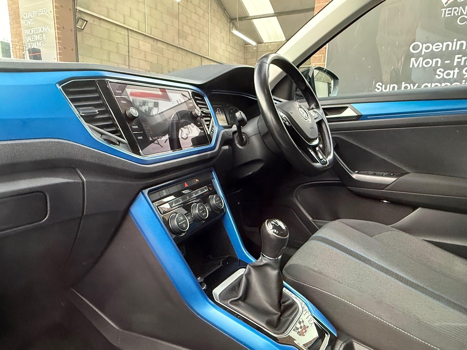 Used Volkswagen T-Roc 2019 for sale - 77695858: Photo 32