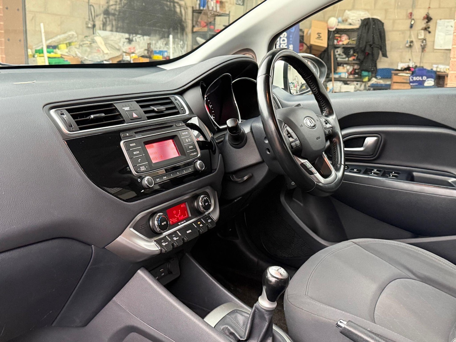 Used Kia Rio 2016 for sale - 77793823: Photo 24