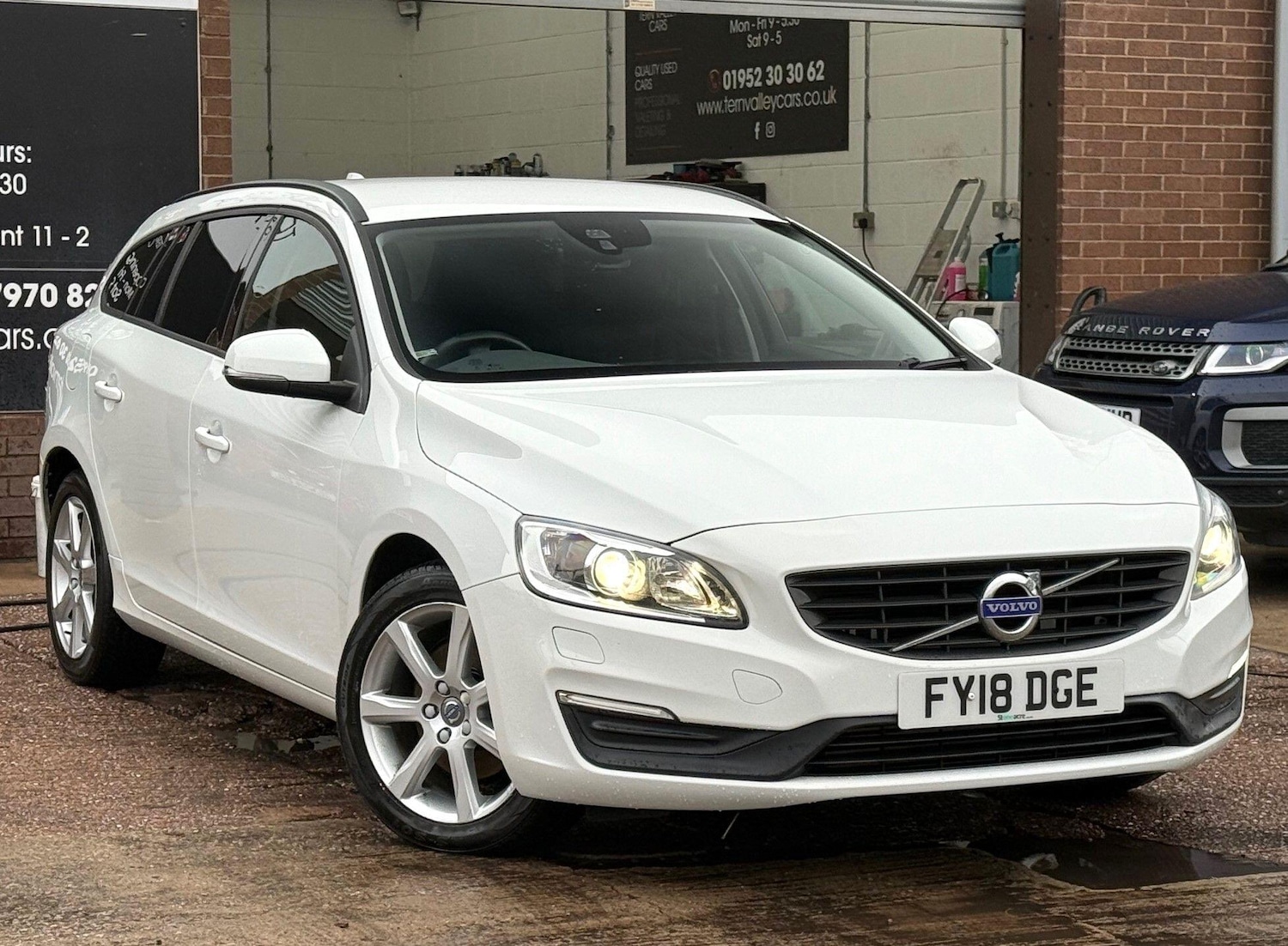 Used Volvo V60 2018 for sale - 77695752: Photo 1