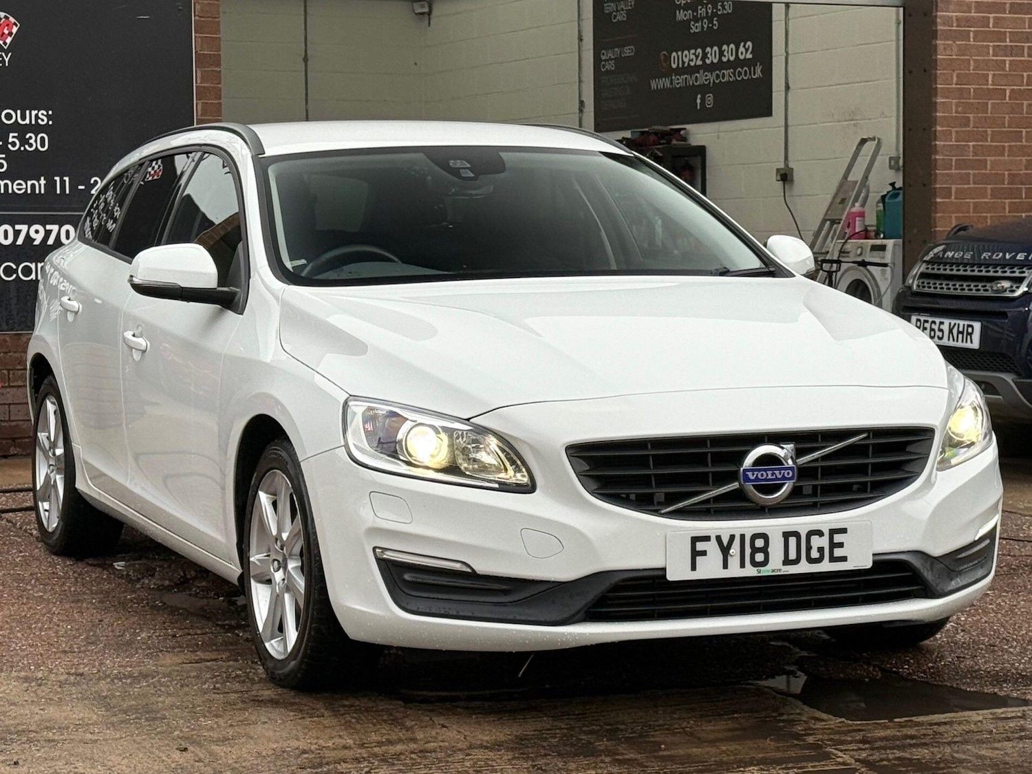 Used Volvo V60 2018 for sale - 77695752: Photo 10