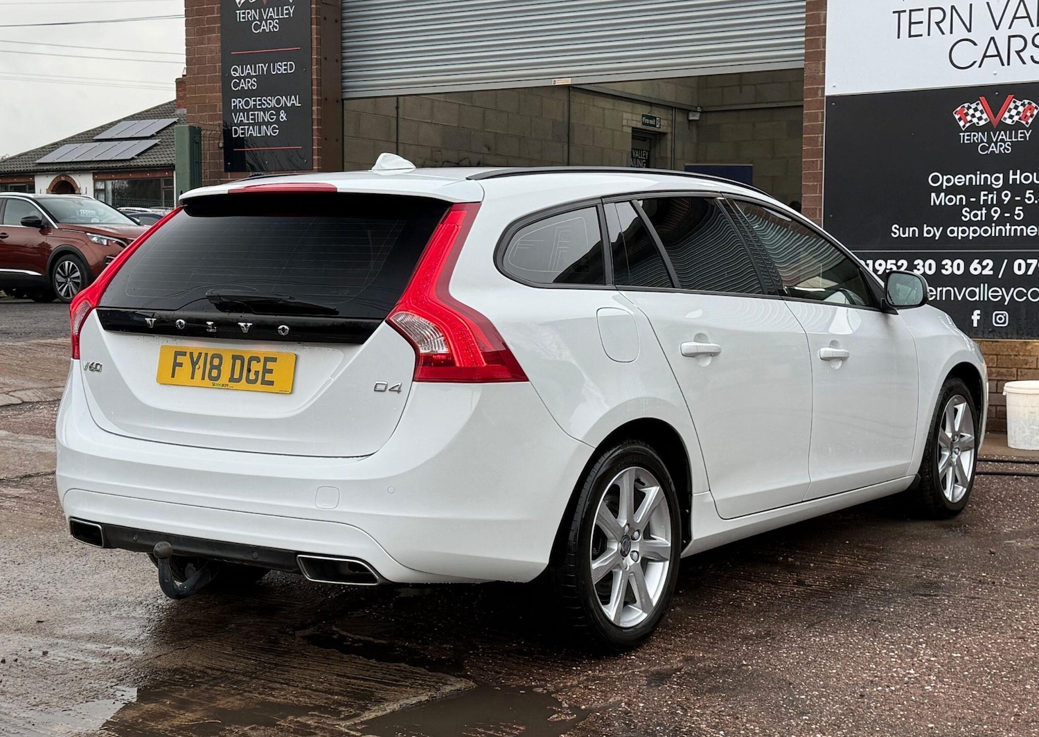 Used Volvo V60 2018 for sale - 77695752: Photo 14