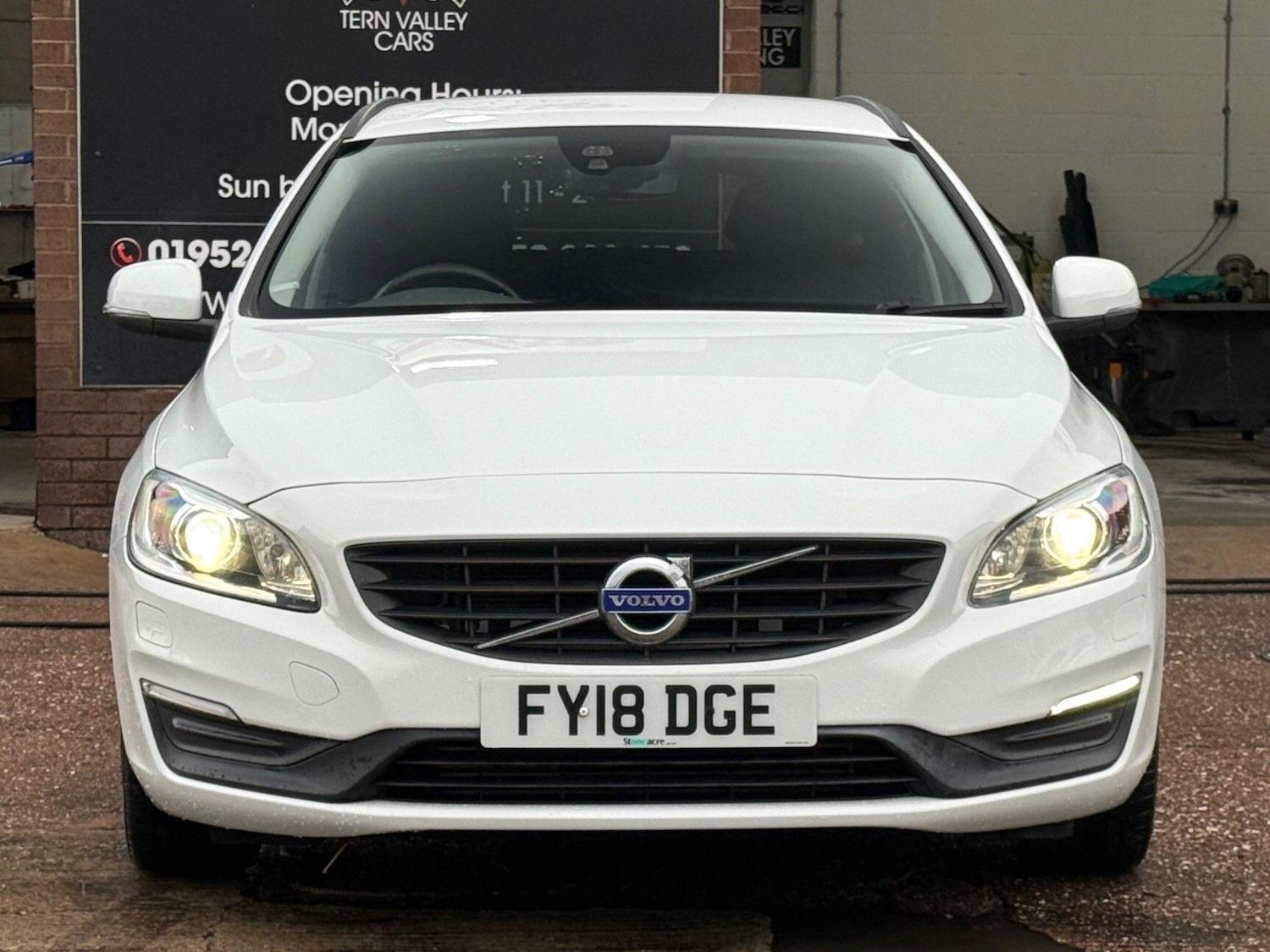 Used Volvo V60 2018 for sale - 77695752: Photo 17