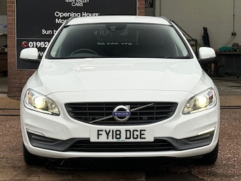 Used Volvo V60 2018 for sale - 77695752: Photo