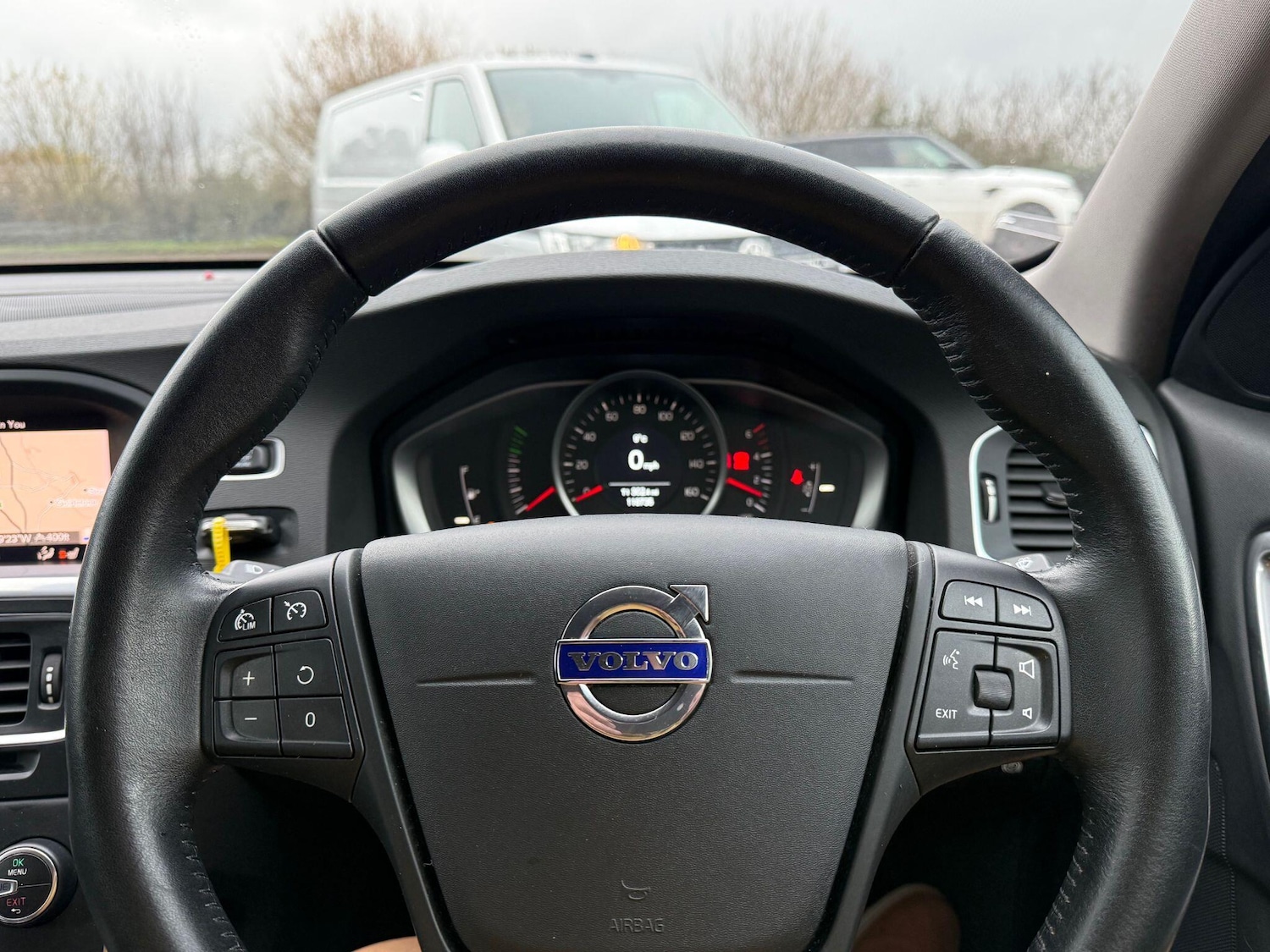 Used Volvo V60 2018 for sale - 77695752: Photo 33