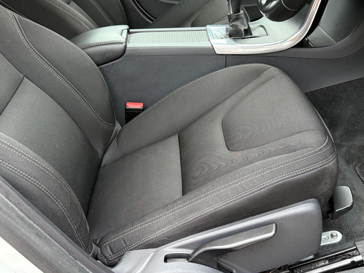 Used Volvo V60 2018 for sale - 77695752: Photo 48