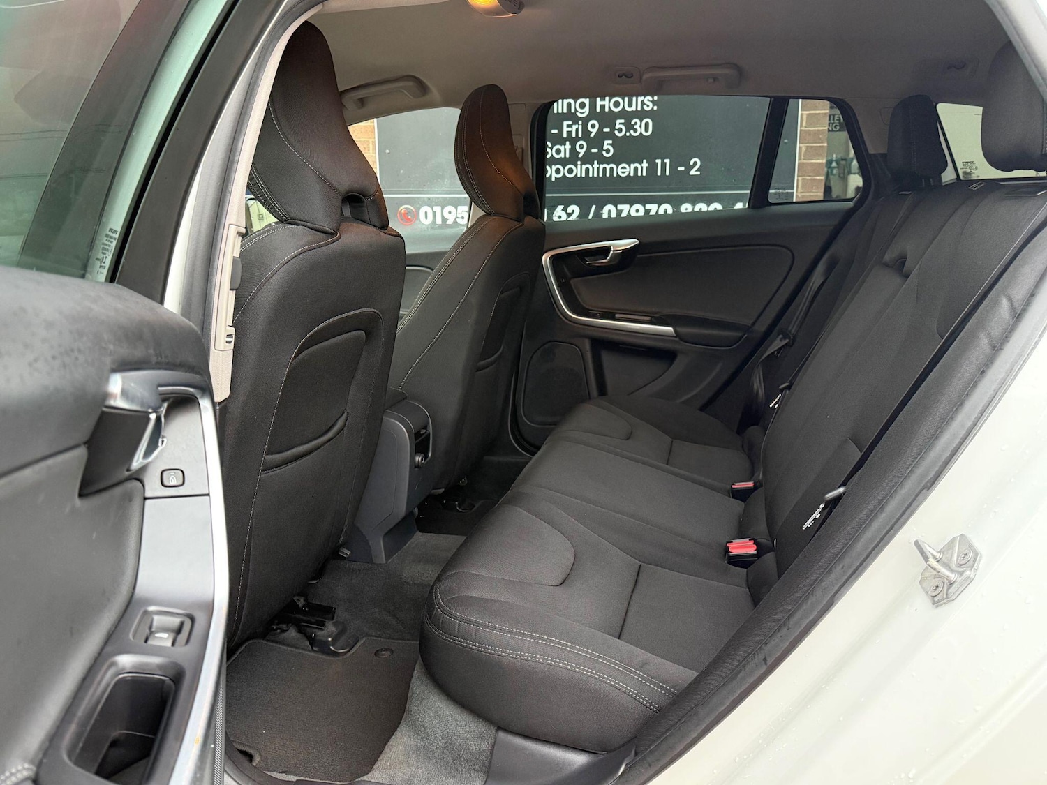 Used Volvo V60 2018 for sale - 77695752: Photo 52