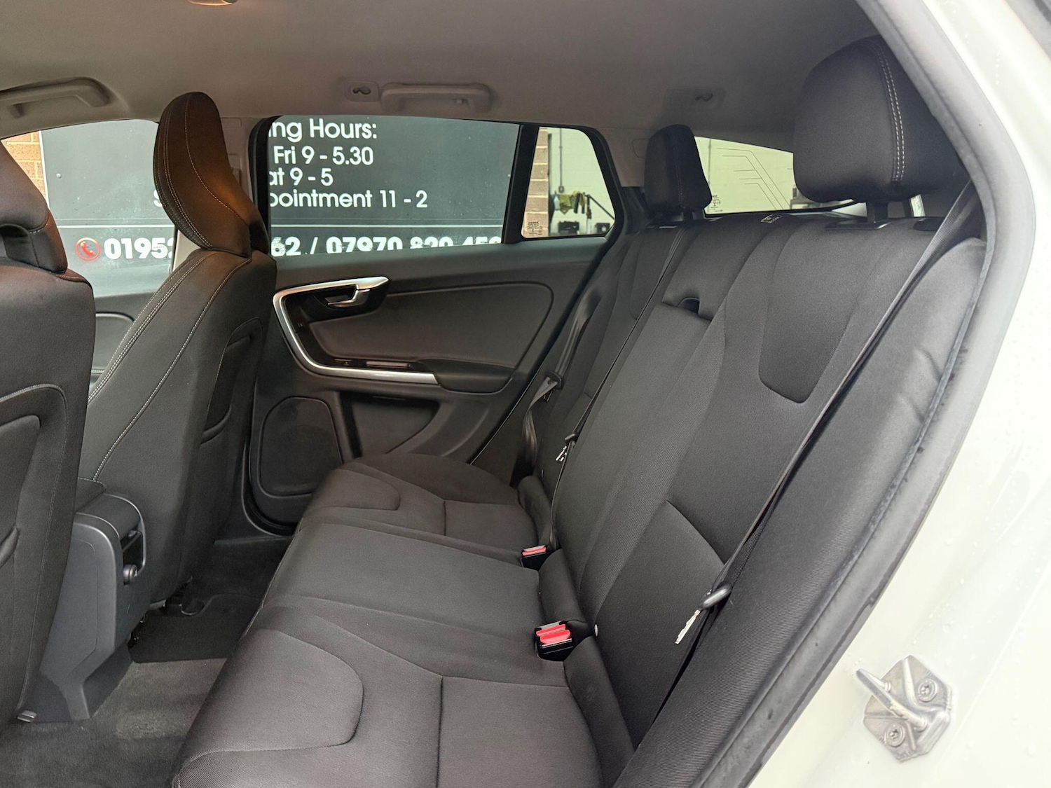 Used Volvo V60 2018 for sale - 77695752: Photo 53