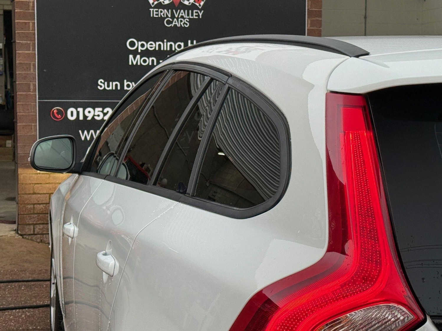 Used Volvo V60 2018 for sale - 77695752: Photo 63