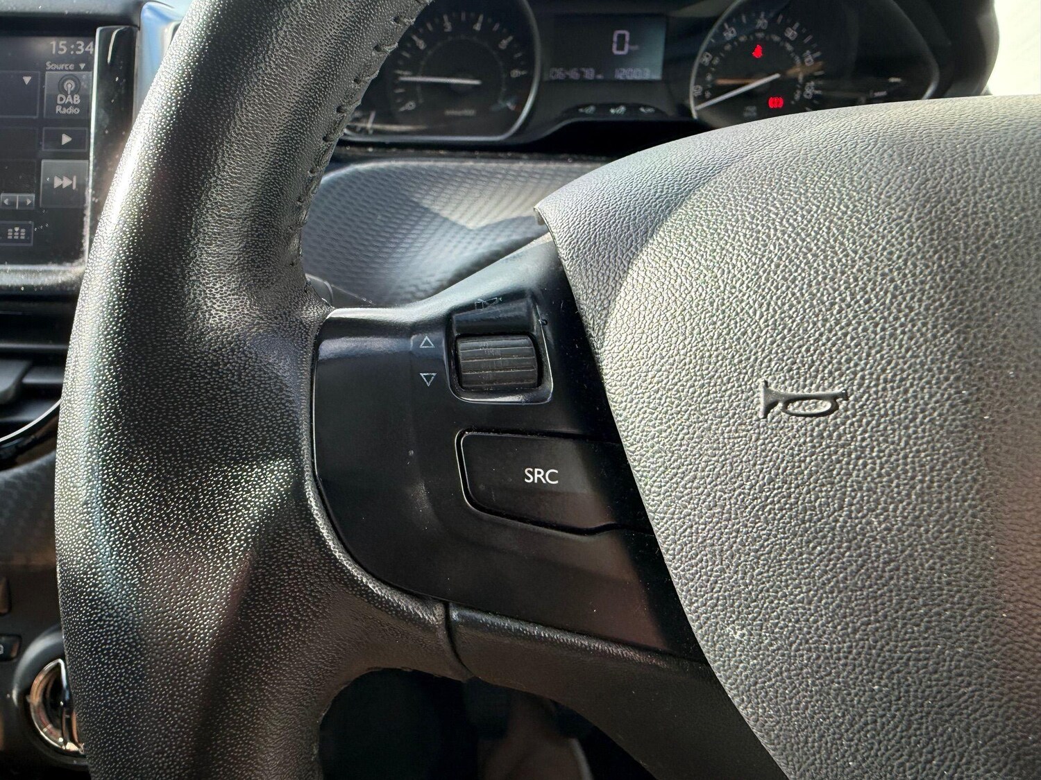 Used Peugeot 208 2016 for sale - 78062784: Photo 39