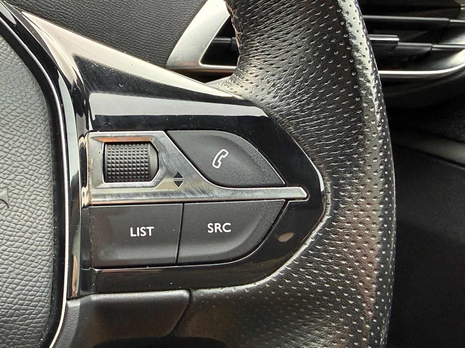 Used Peugeot 3008 2019 for sale - 77695352: Photo 38