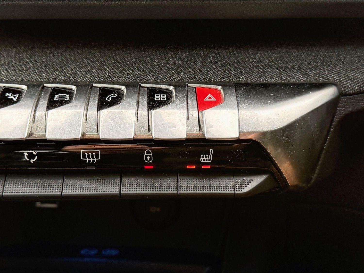 Used Peugeot 3008 2019 for sale - 77695352: Photo 6