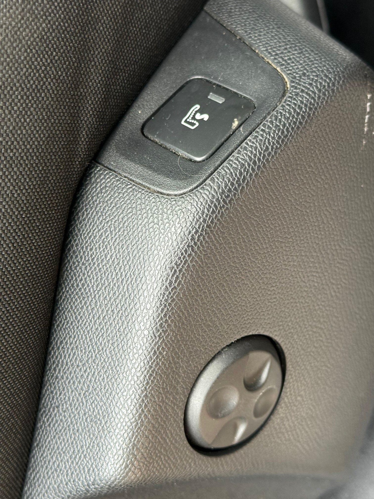 Used Peugeot 3008 2019 for sale - 77695352: Photo 64