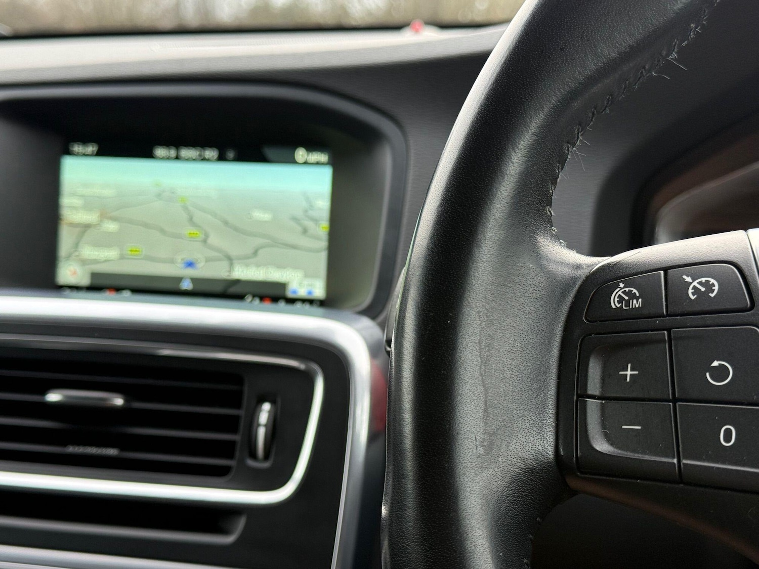 Used Volvo S60 2016 for sale - 77695854: Photo 25