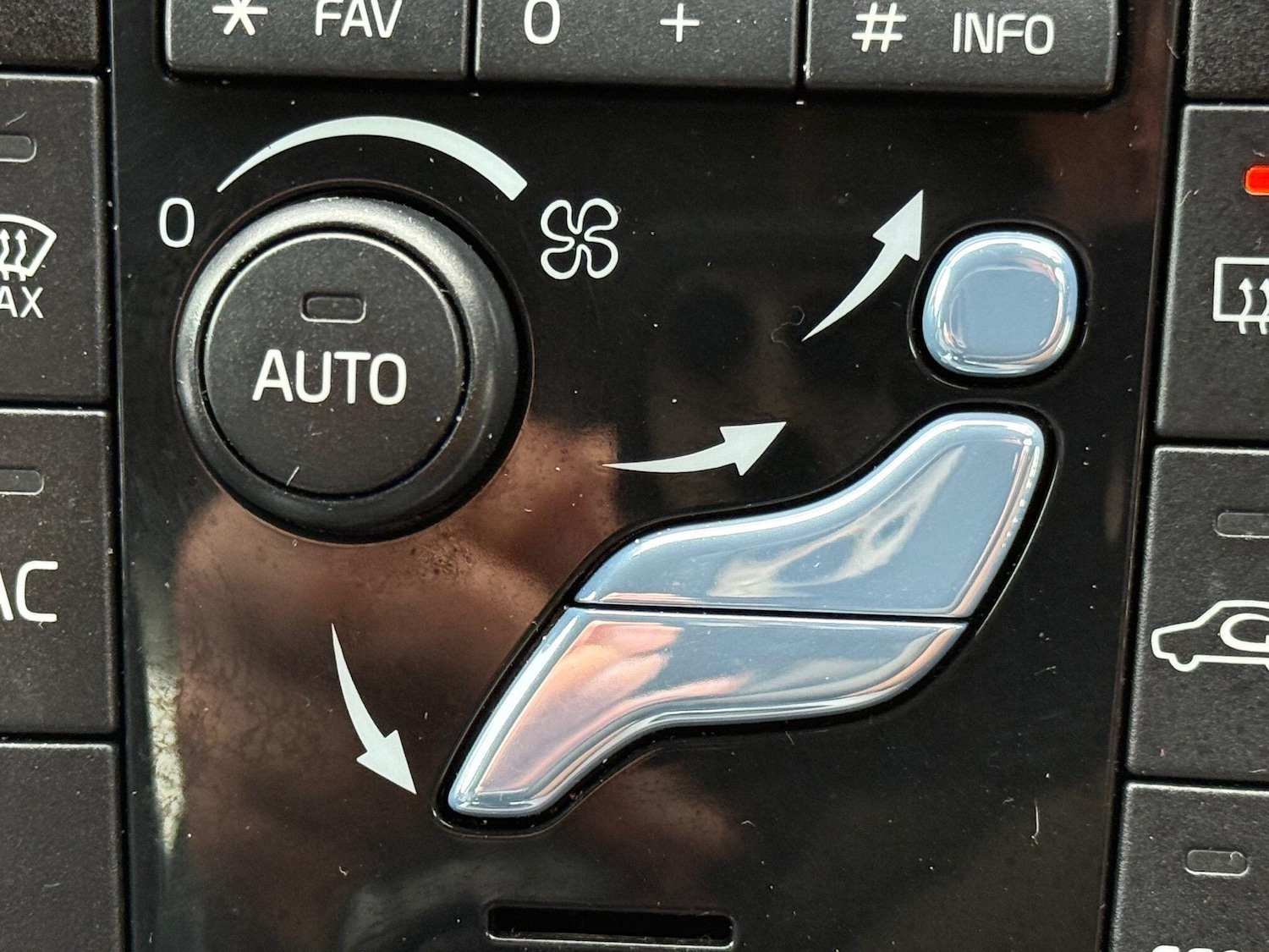 Used Volvo S60 2016 for sale - 77695854: Photo 36