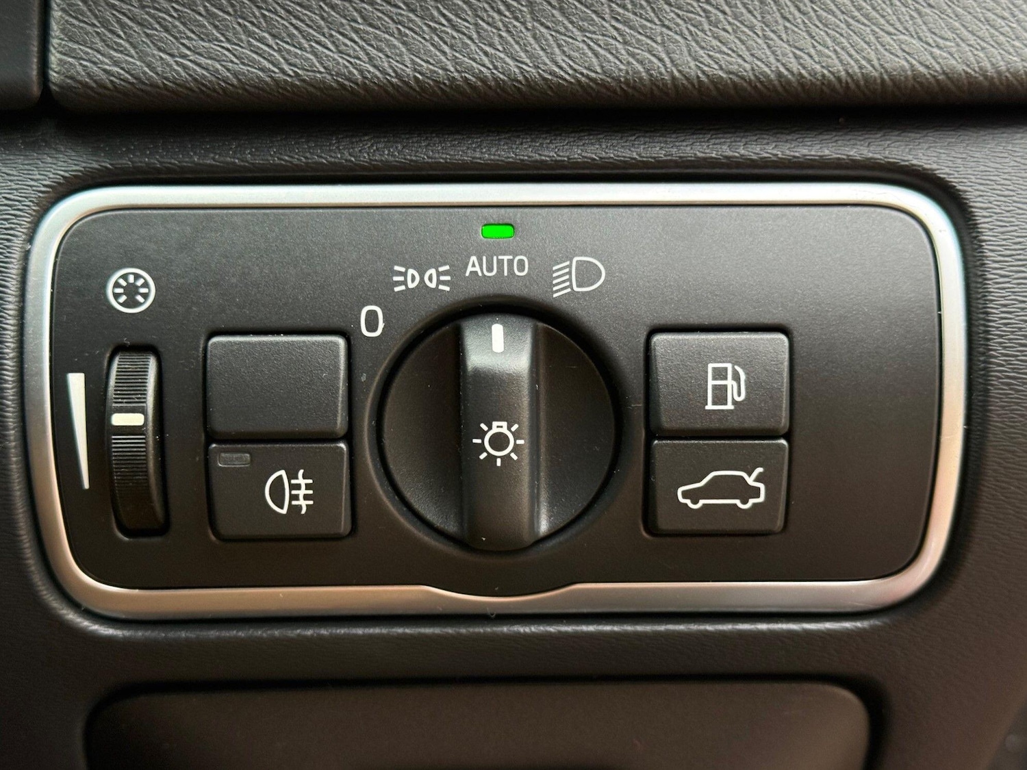 Used Volvo S60 2016 for sale - 77695854: Photo 46