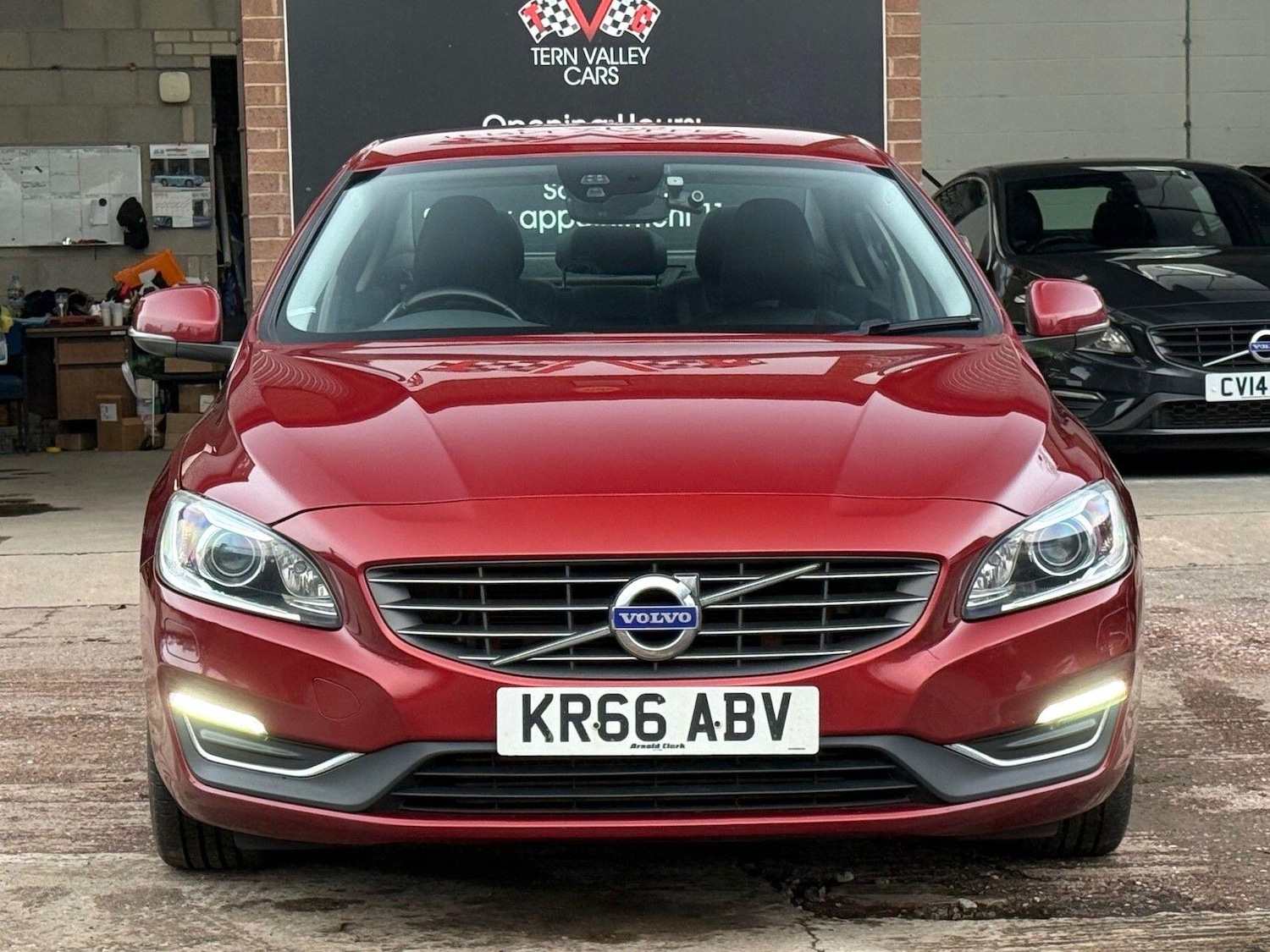 Used Volvo S60 2016 for sale - 77695854: Photo 6