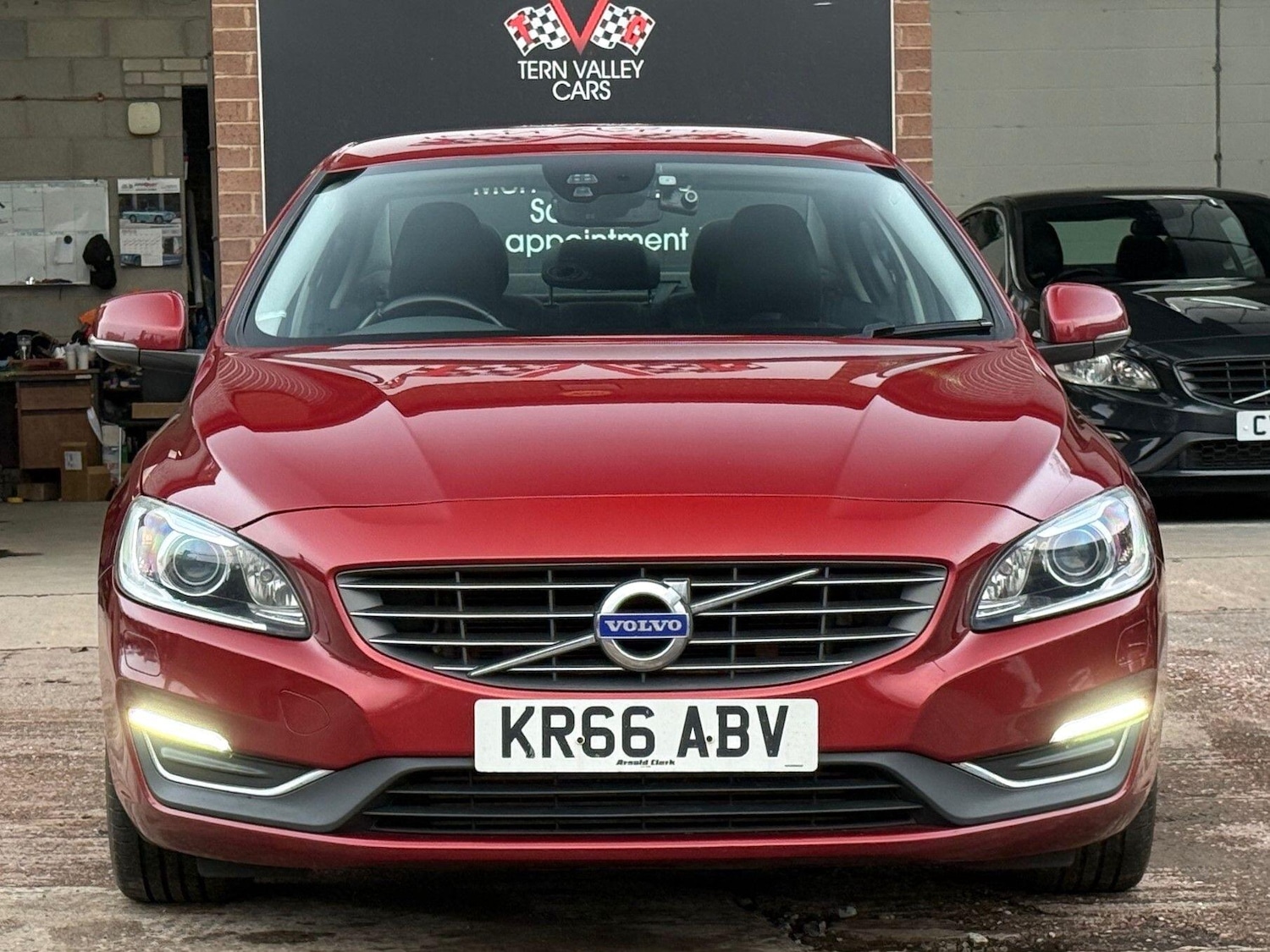 Used Volvo S60 2016 for sale - 77695854: Photo 9