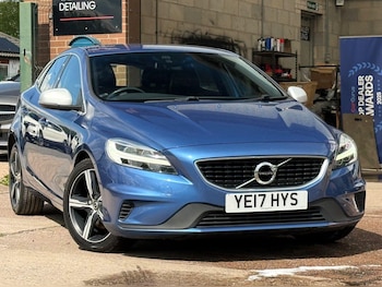 Used Volvo V40 2017 for sale - 78504076: Photo