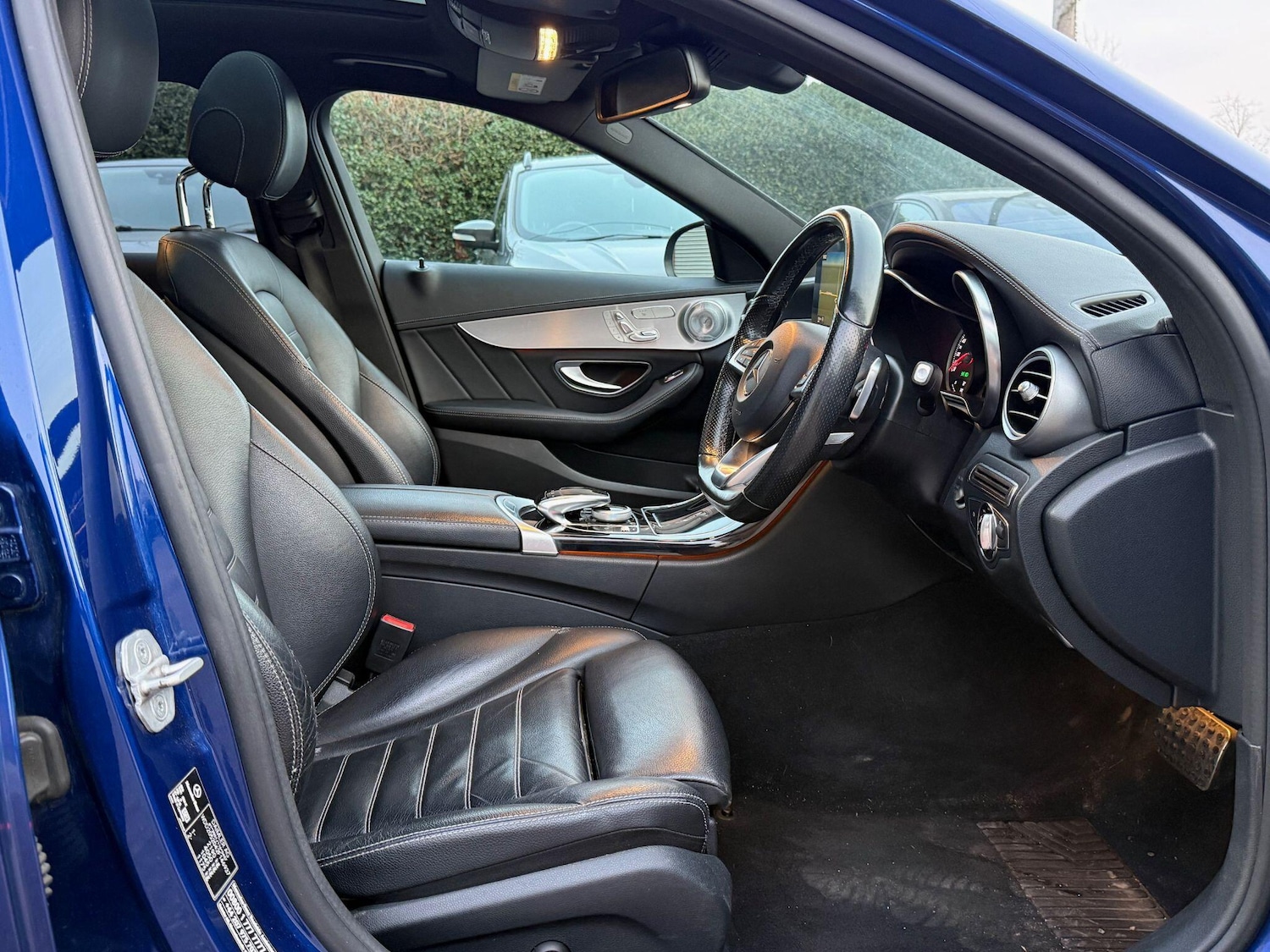 Used Mercedes-Benz C Class 2015 for sale - 77978209: Photo 34