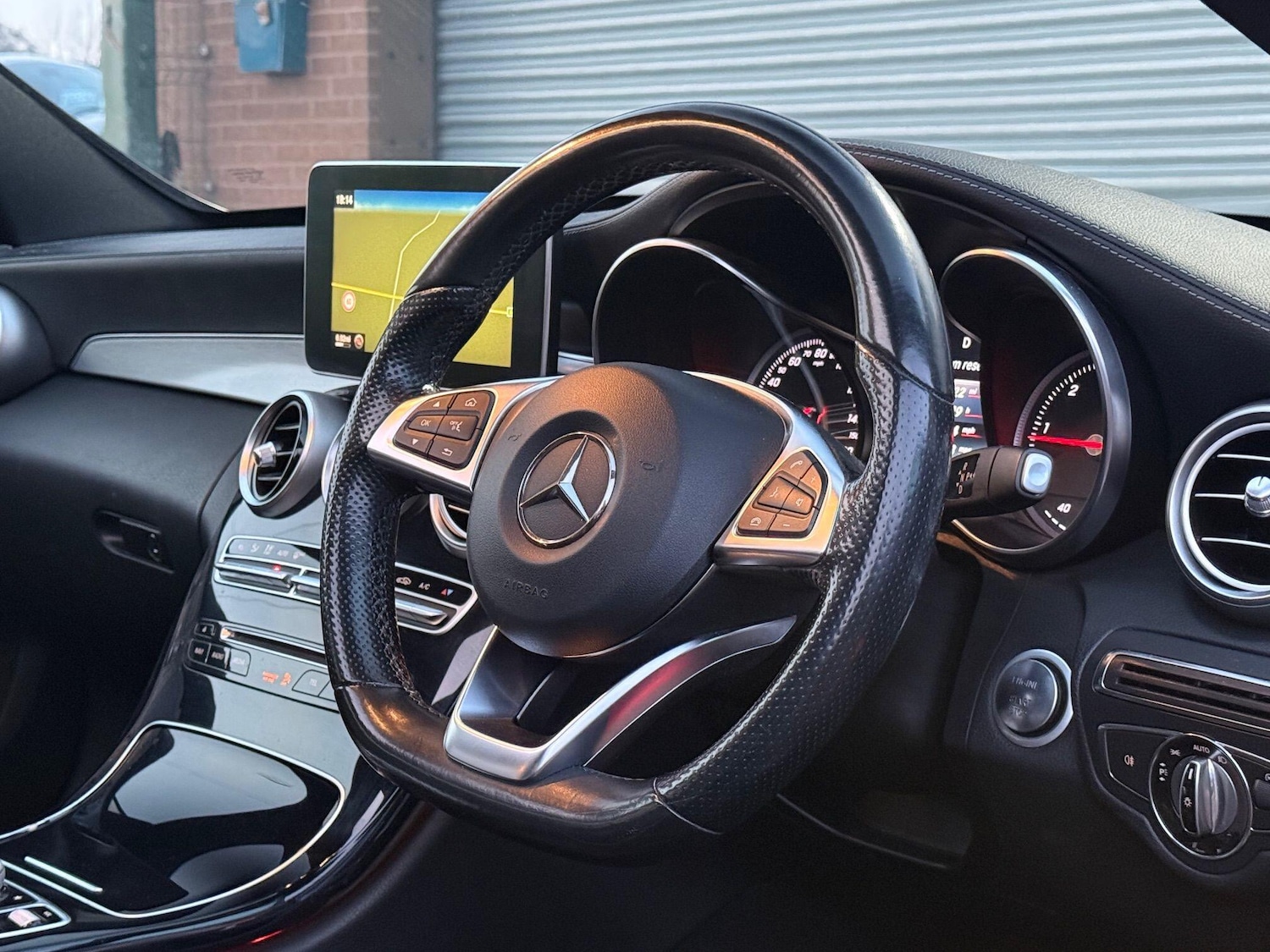 Used Mercedes-Benz C Class 2015 for sale - 77978209: Photo 40