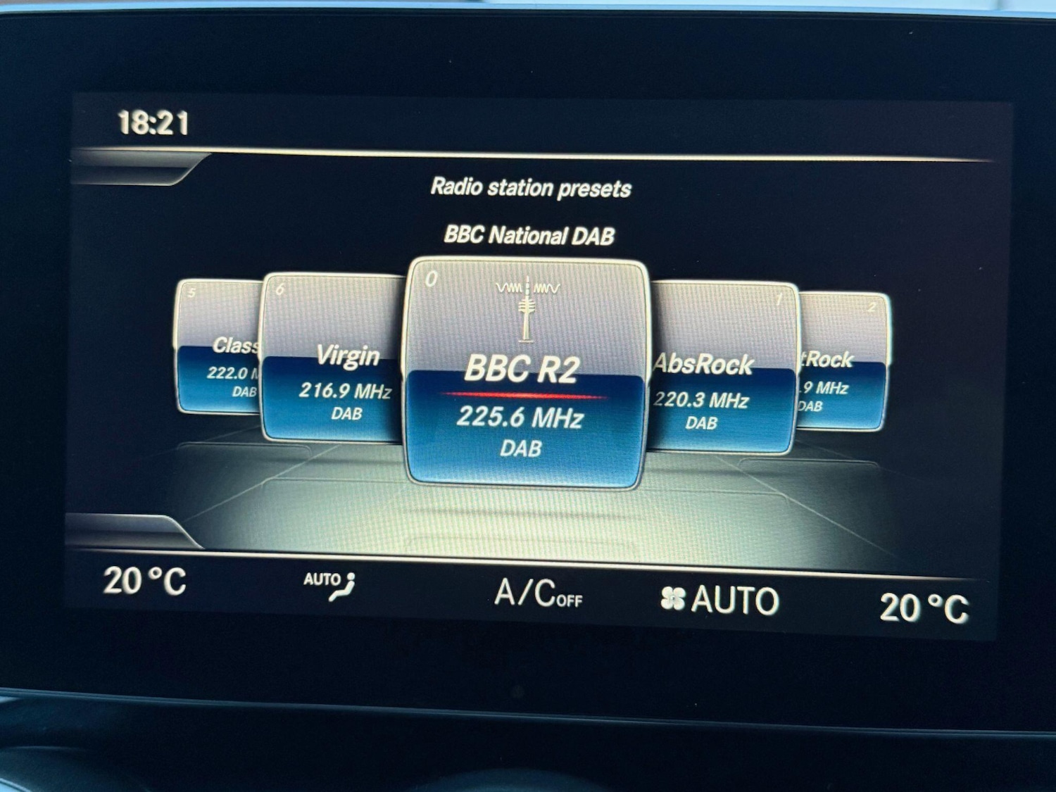 Used Mercedes-Benz C Class 2015 for sale - 77978209: Photo 64