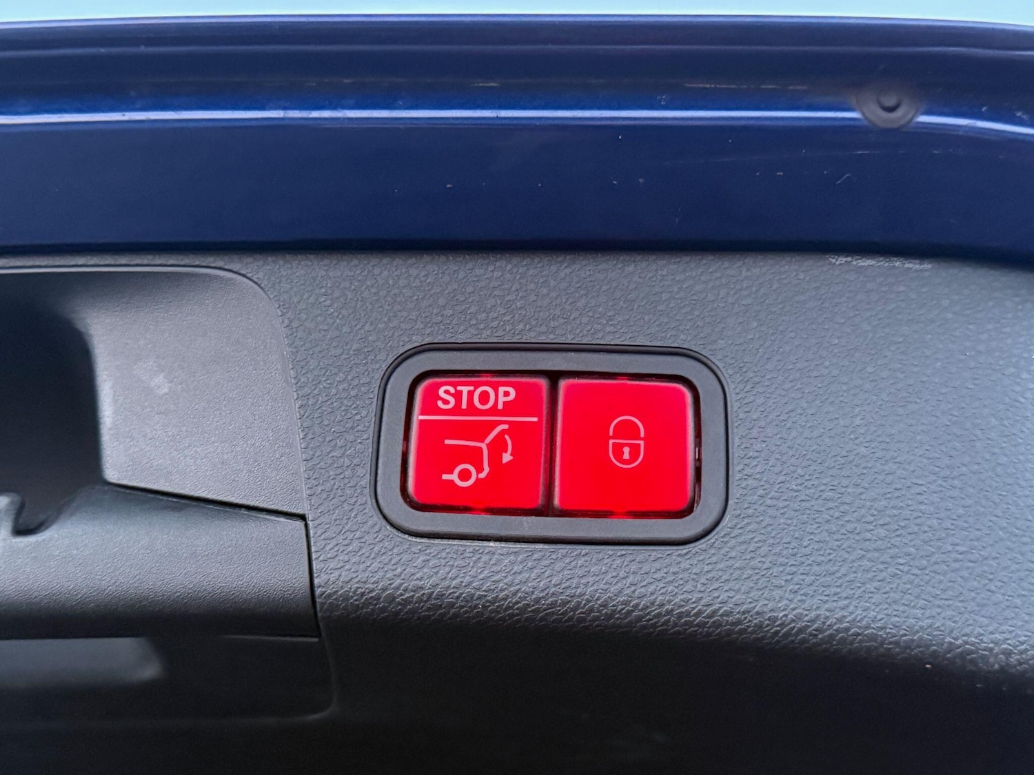 Used Mercedes-Benz C Class 2015 for sale - 77978209: Photo 81