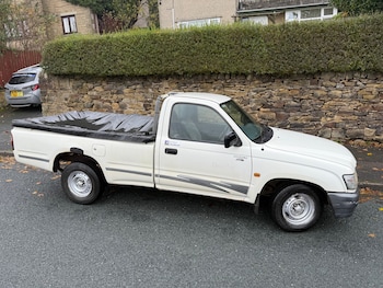 Toyota - Hilux