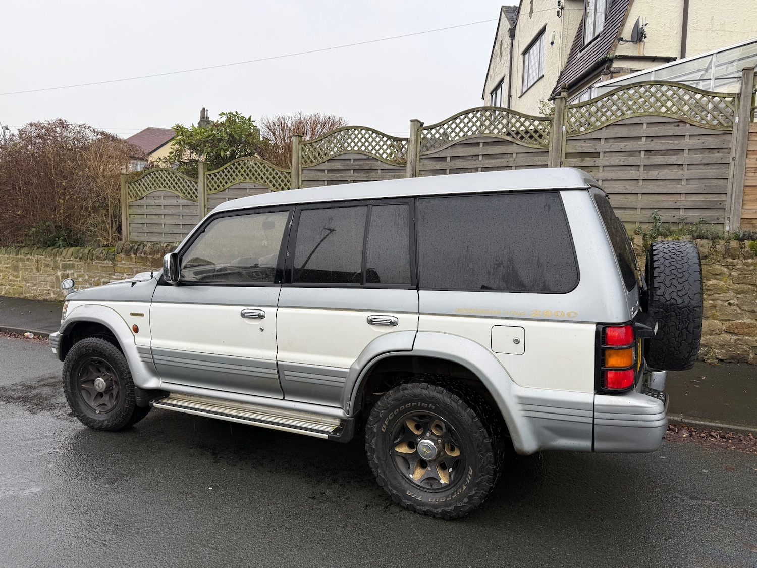 Used Mitsubishi Pajero 2004 for sale - 76885170: Photo 4