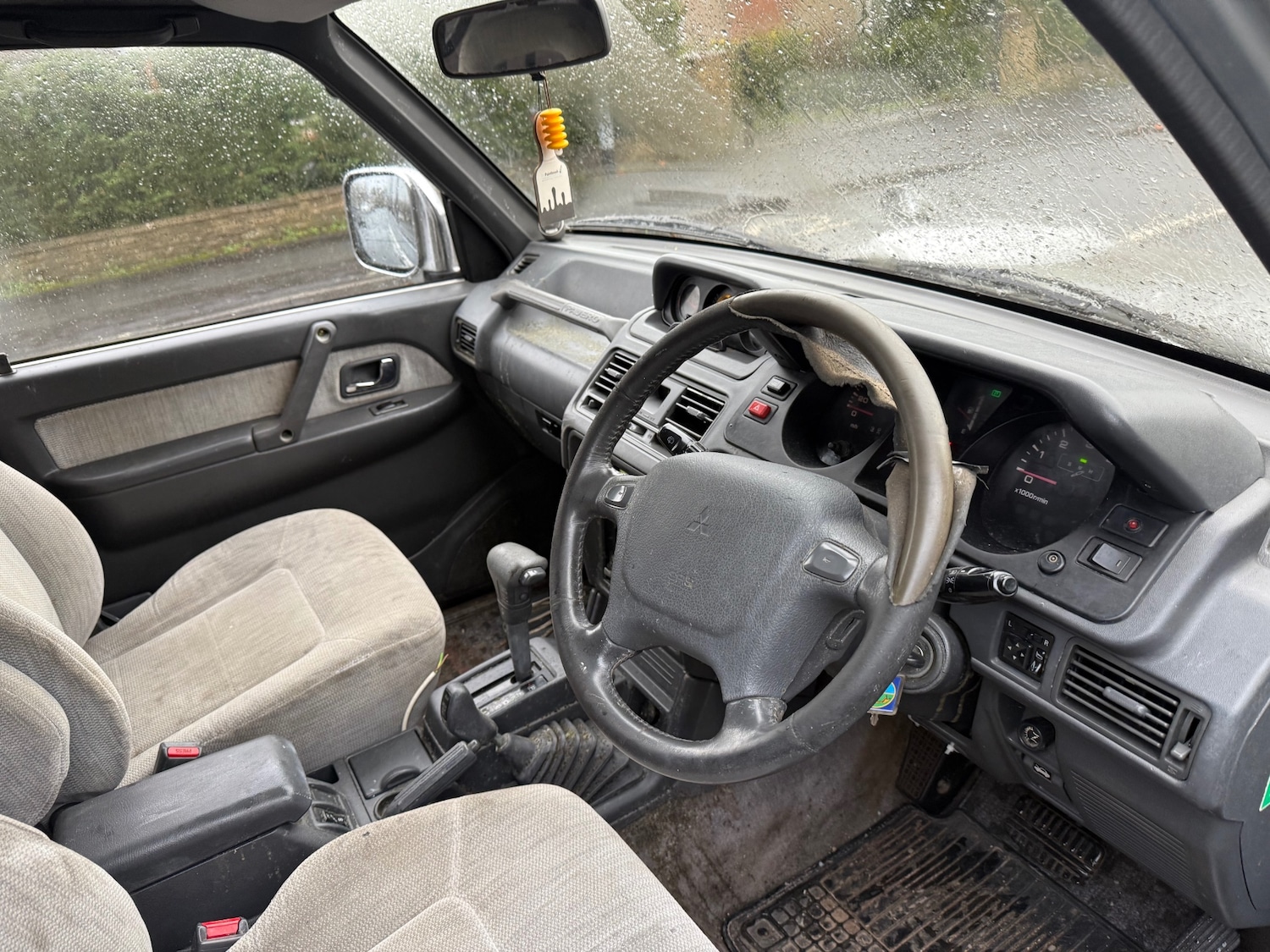 Used Mitsubishi Pajero 2004 for sale - 76885170: Photo 6