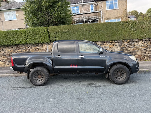 Used Toyota Hilux 2009 for sale - 73896051: Photo 4