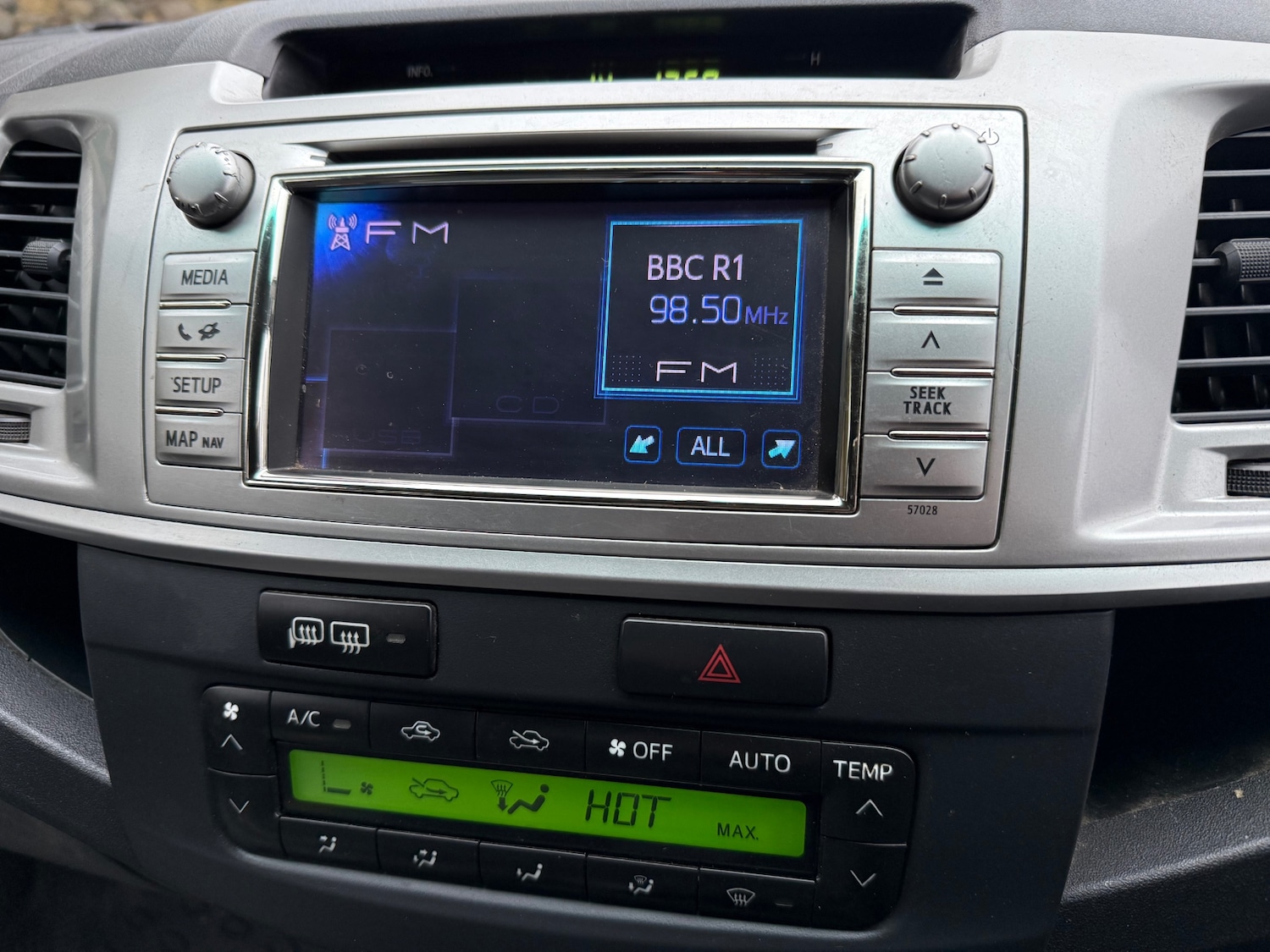 Used Toyota Hilux 2013 for sale - 76640101: Photo 12