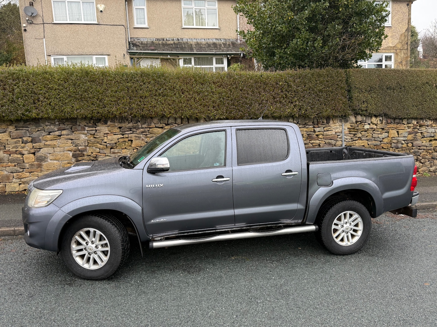 Used Toyota Hilux 2013 for sale - 76640101: Photo 2