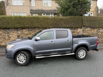Used Toyota Hilux 2013 for sale - 76640101: Photo