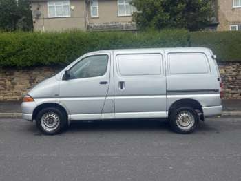Used Toyota HiAce 2002 for sale - 74853611: Photo