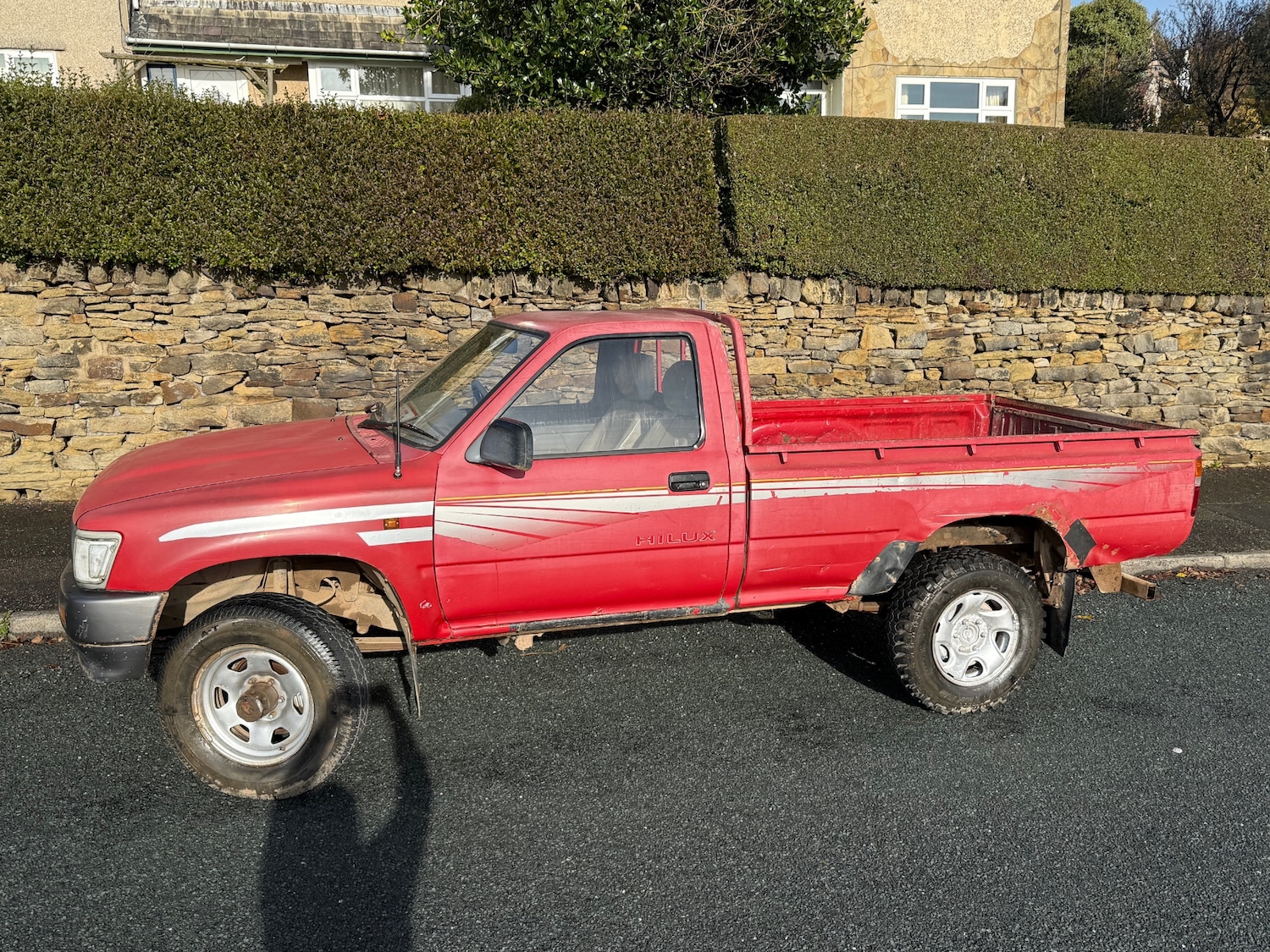 Used Toyota Hilux 1995 for sale - 76461607: Photo 2