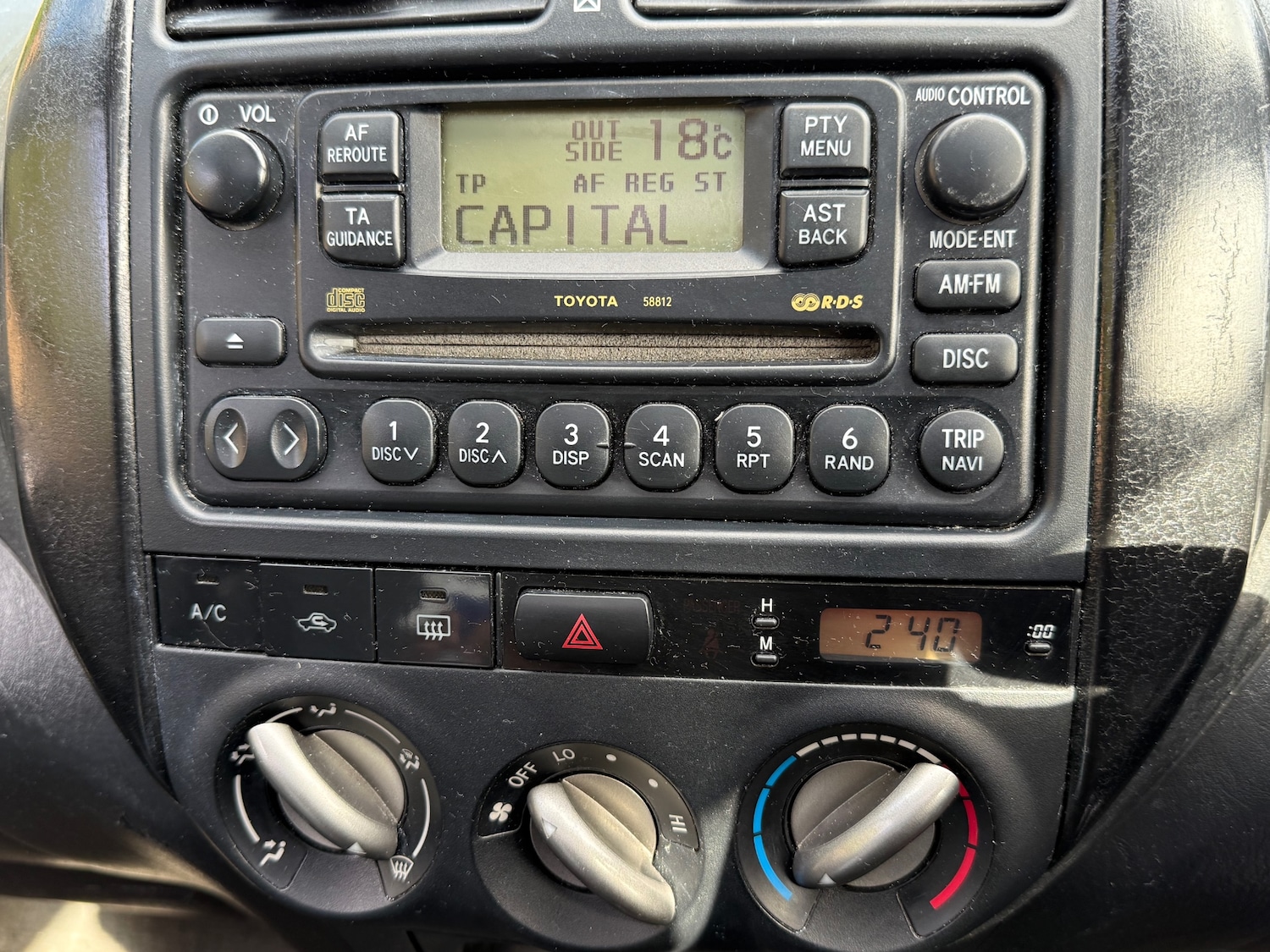 Used Toyota RAV4 2004 for sale - 76020174: Photo 10