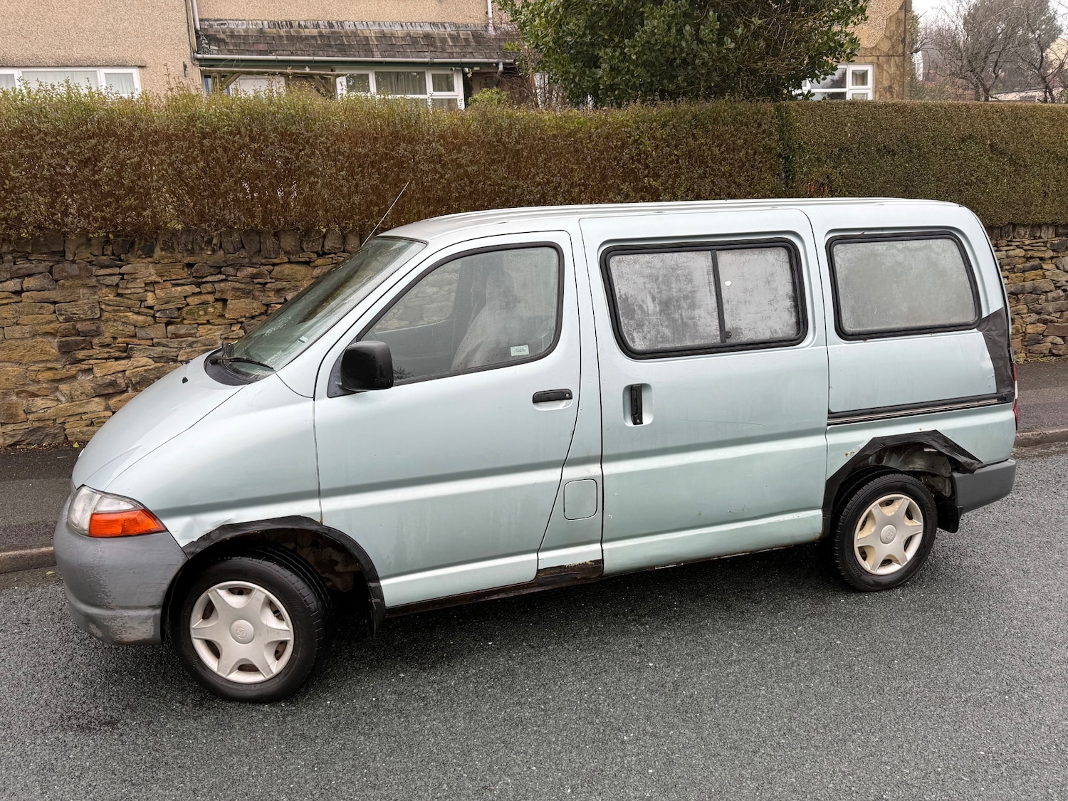 Used Toyota HiAce 1999 for sale - 77233962: Photo 2