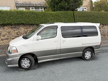 Used Toyota HiAce 2012 for sale - 76020153: Photo 2