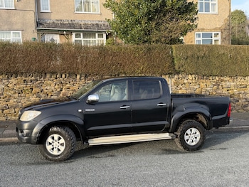 Used Toyota Hilux 2010 for sale - 77584414: Photo