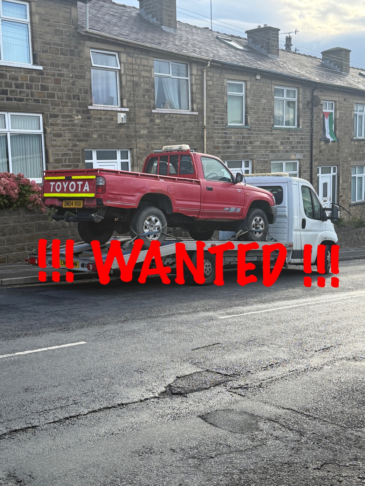 Used Toyota Hilux 2004 for sale - 76382700: Photo 3