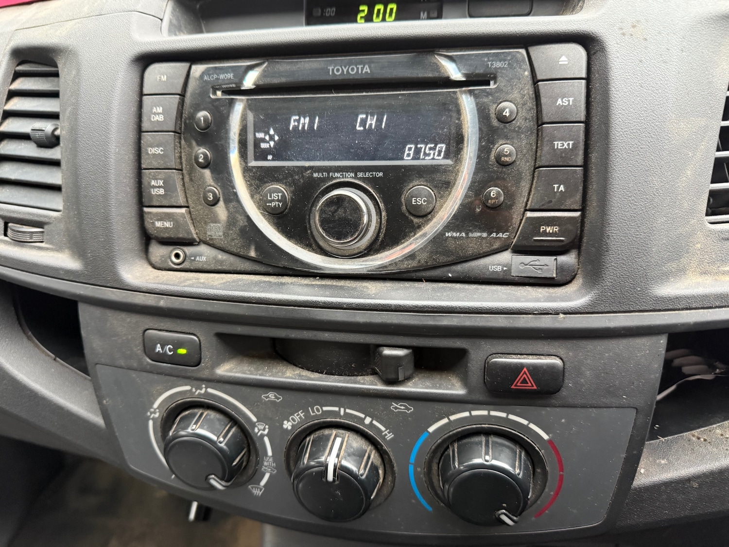 Used Toyota Hilux 2012 for sale - 77283892: Photo 11