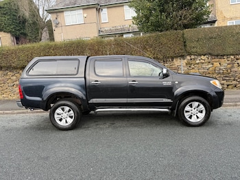 Used Toyota Hilux 2008 for sale - 77055104: Photo