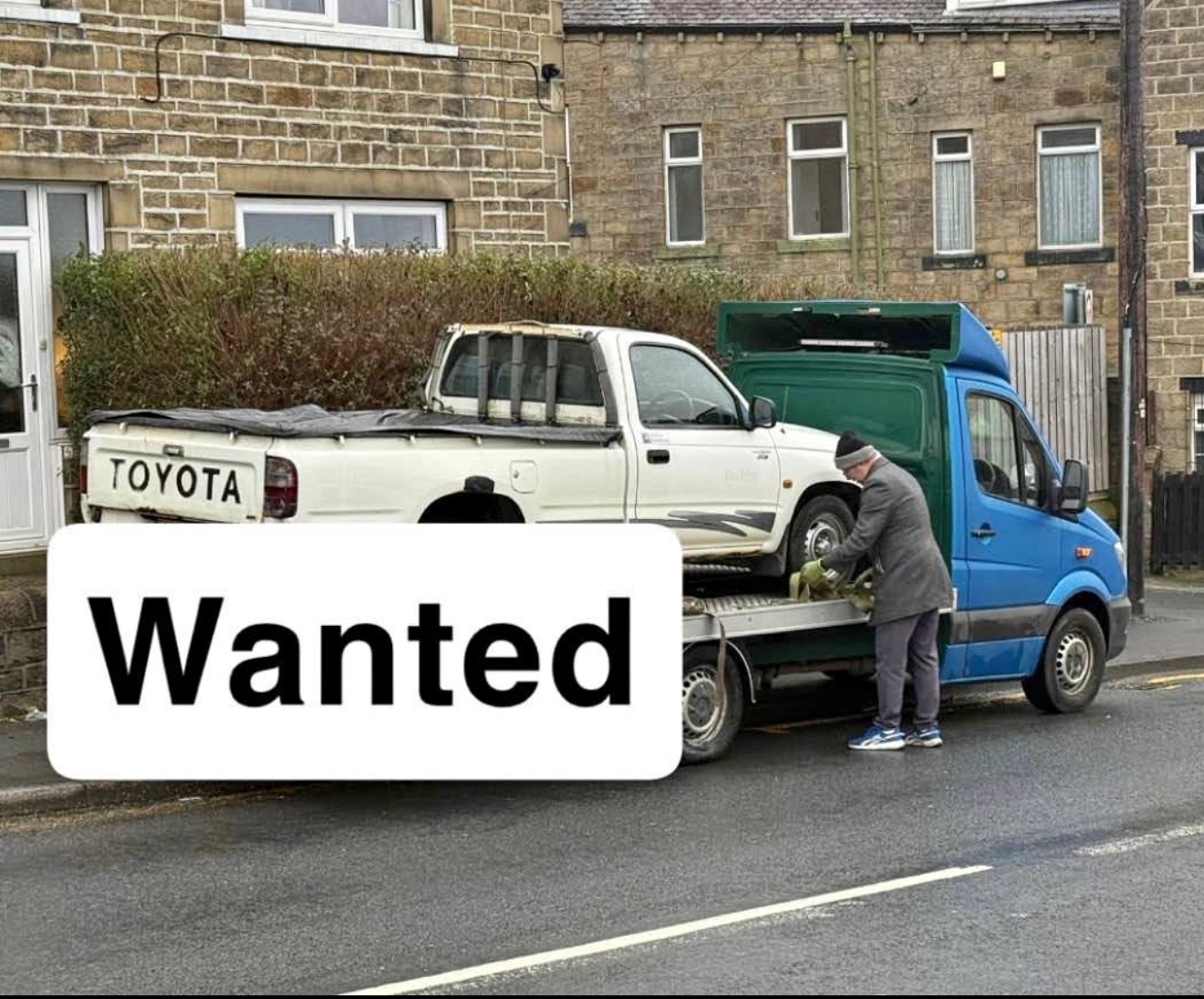 Used Toyota Hilux 2003 for sale - 77813667: Photo 3