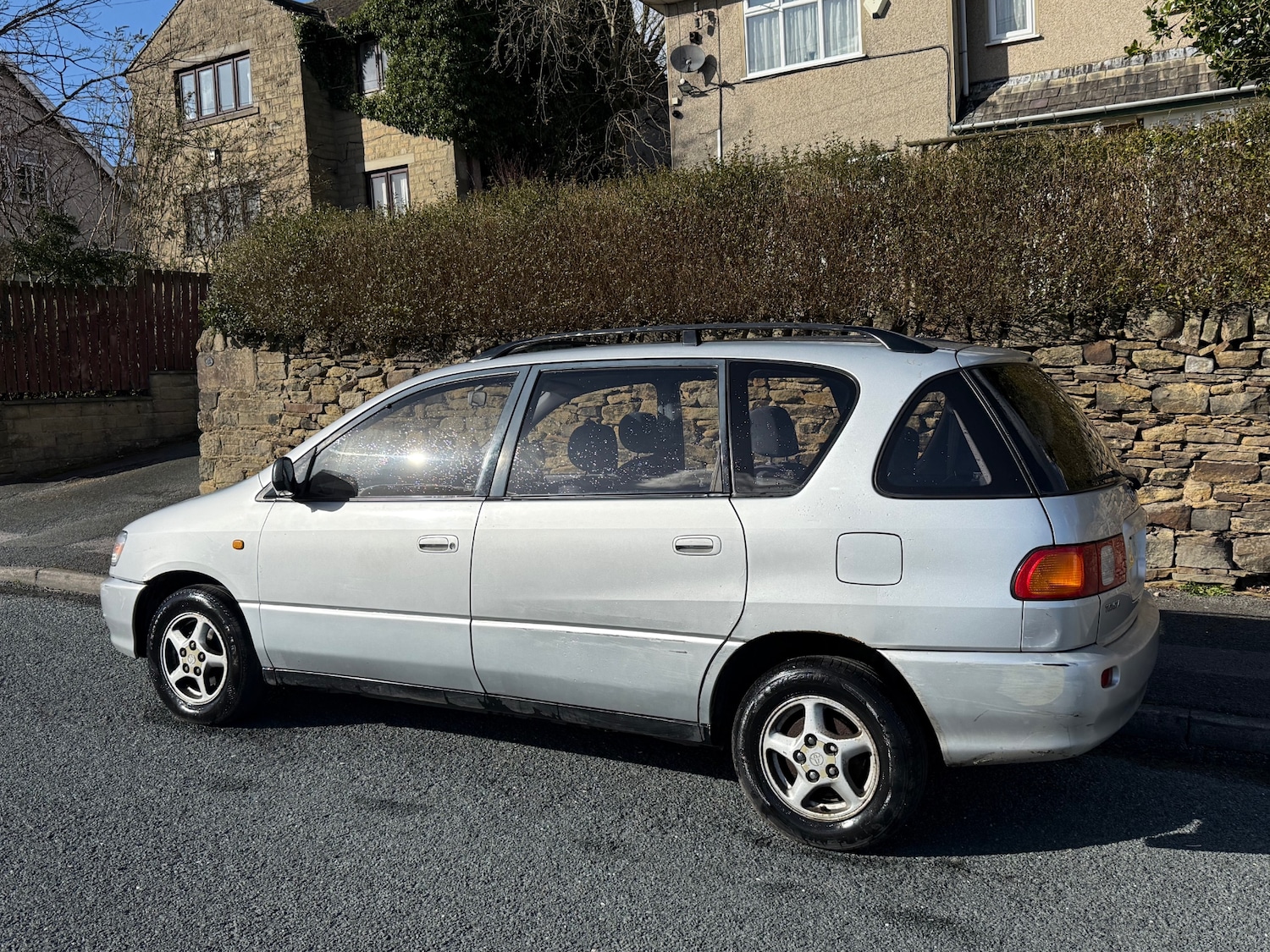 Used Toyota Picnic 1997 for sale - 77893573: Photo 5